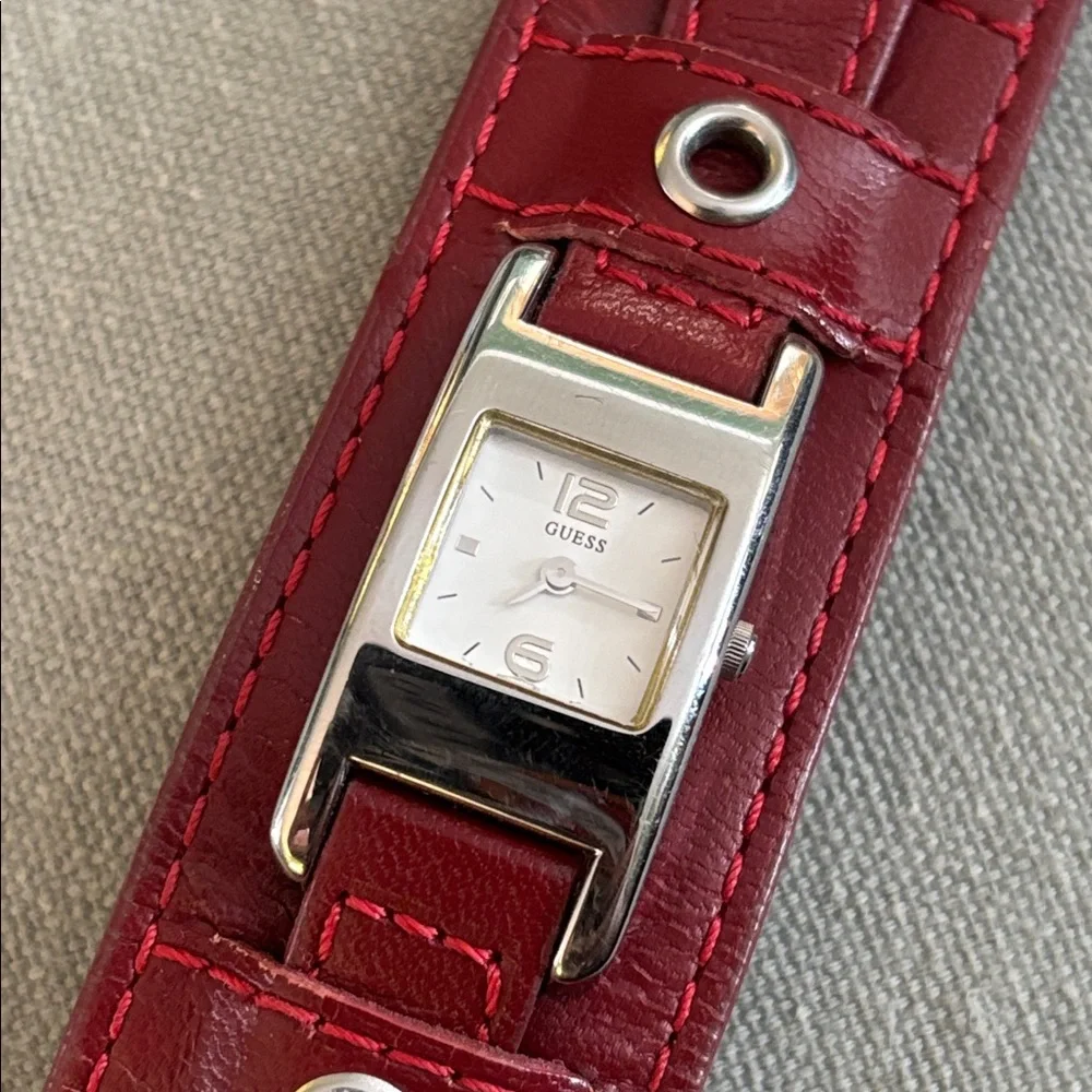 GUESS Watch - Picture 2 of 7